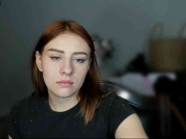 RedheadDevil webcam