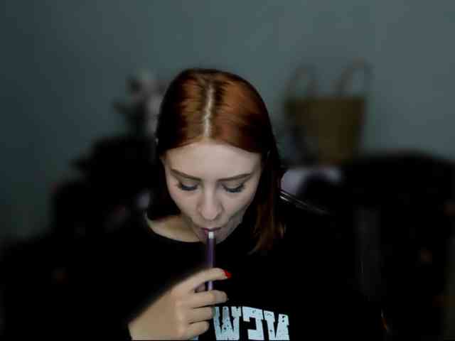 RedheadDevil webcam