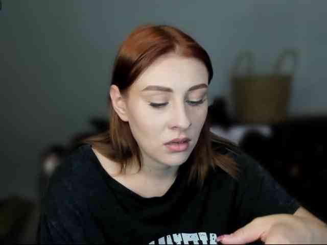 RedheadDevil webcam