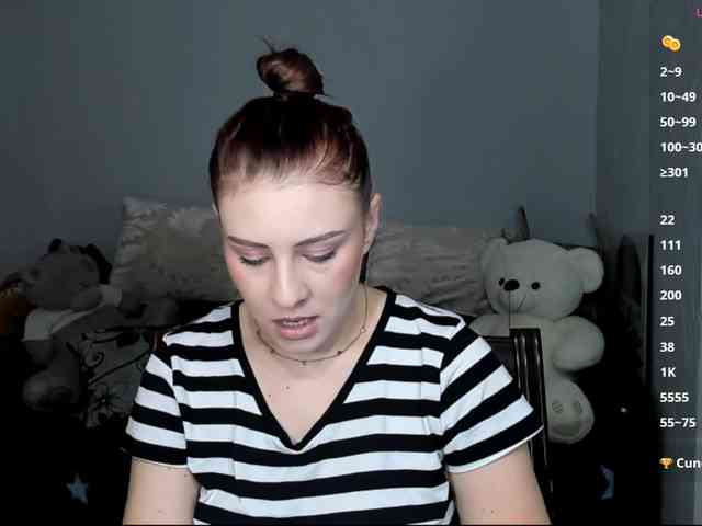 RedheadDevil webcam