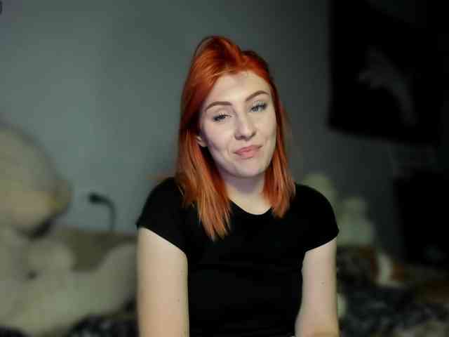 RedheadDevil webcam