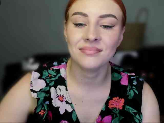 RedheadDevil webcam
