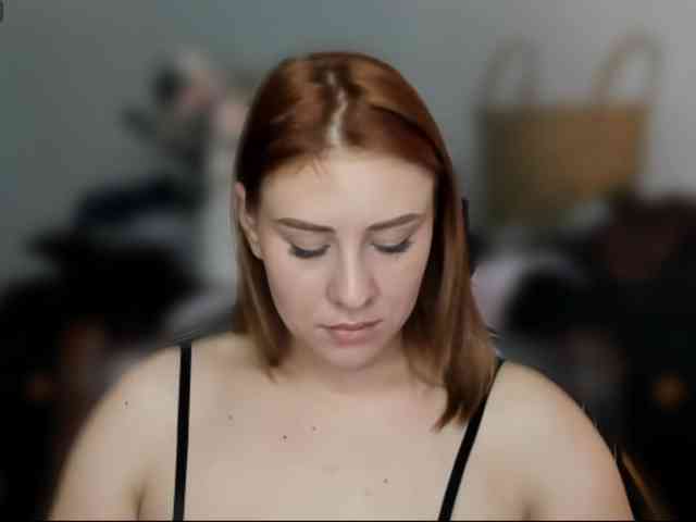 RedheadDevil webcam