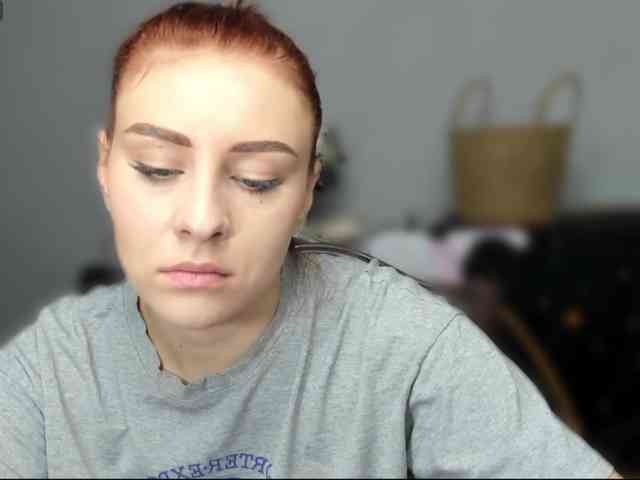 RedheadDevil webcam