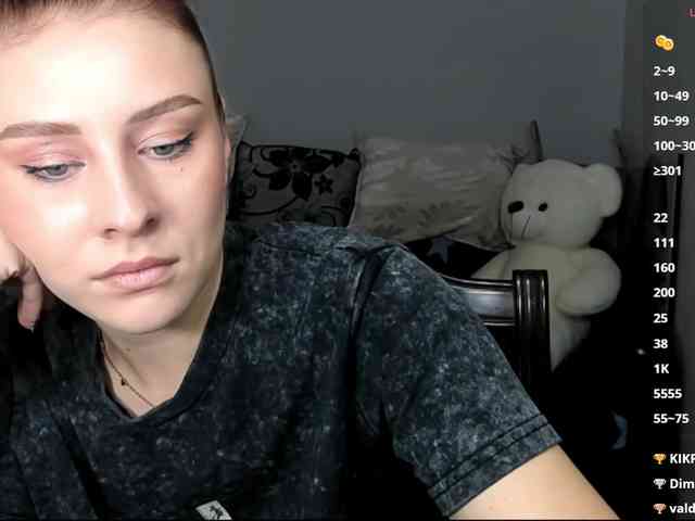 RedheadDevil webcam