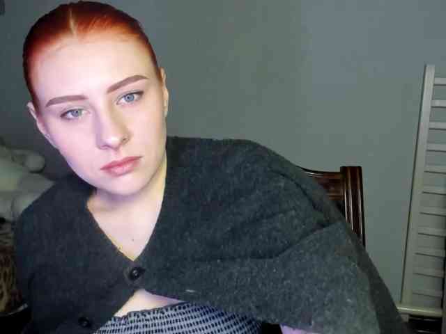 RedheadDevil webcam