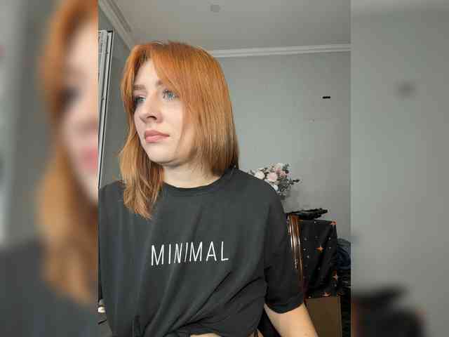 RedheadDevil webcam
