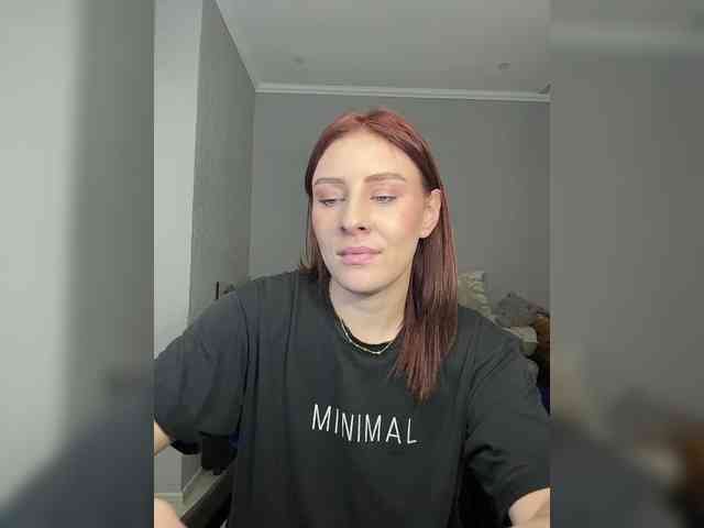 RedheadDevil webcam