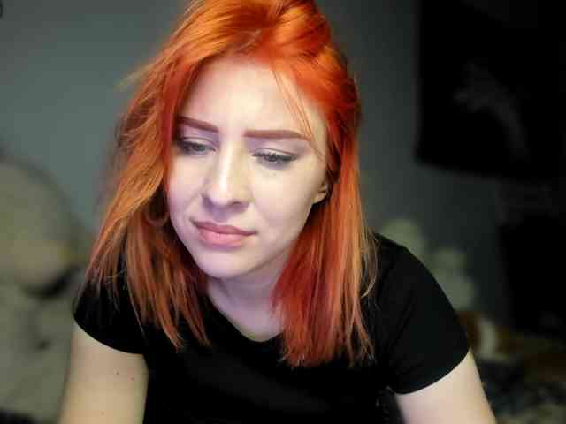 RedheadDevil webcam