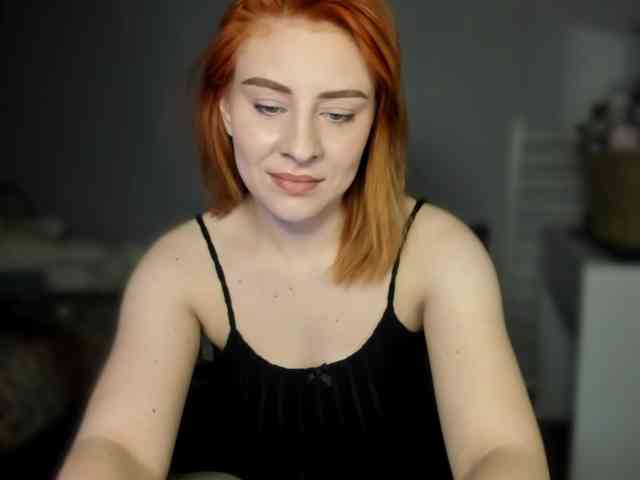 RedheadDevil webcam