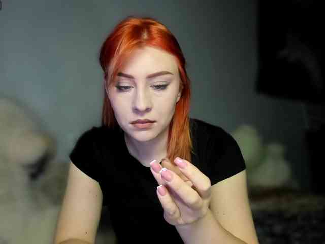 RedheadDevil webcam