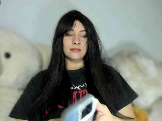 RedheadDevil webcam