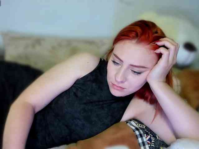 RedheadDevil webcam