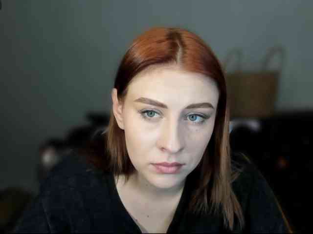 RedheadDevil webcam