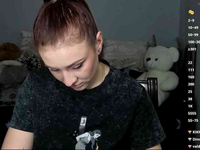 RedheadDevil webcam