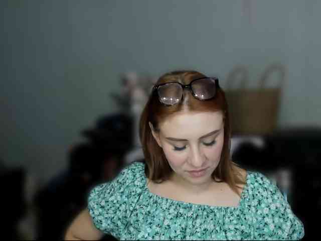 RedheadDevil webcam