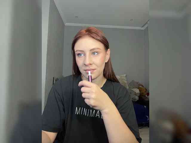 RedheadDevil webcam