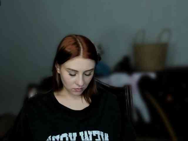 RedheadDevil webcam