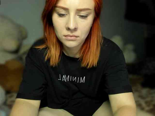 RedheadDevil webcam