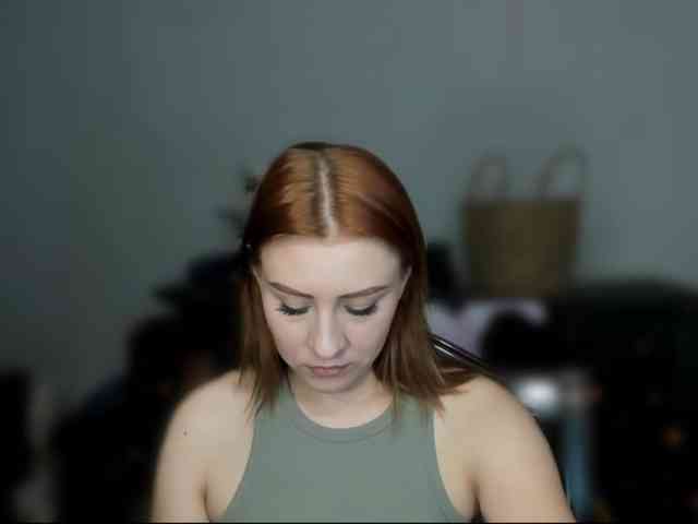 RedheadDevil webcam