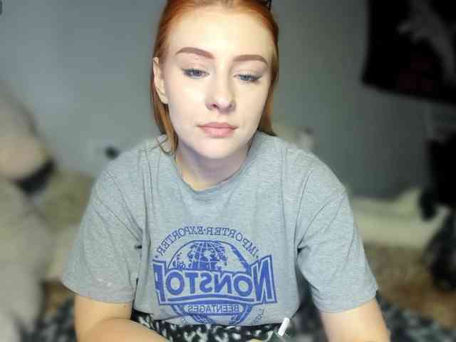 RedheadDevil webcam
