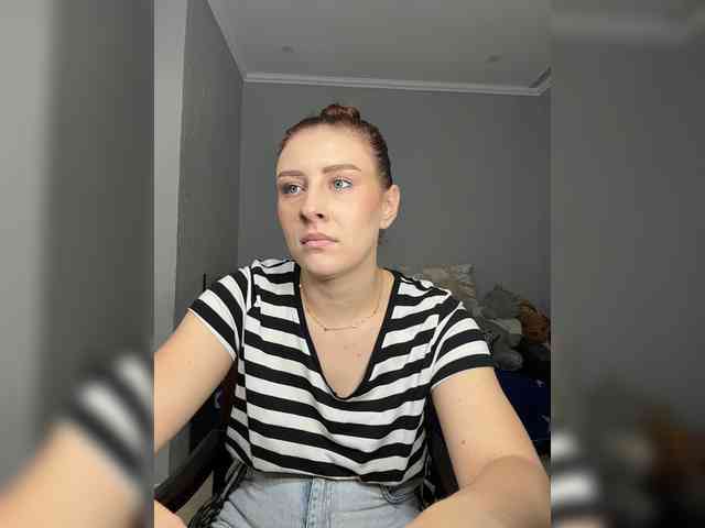 RedheadDevil webcam
