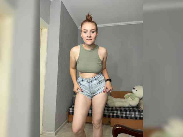 RedheadDevil webcam