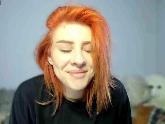 RedheadDevil webcam