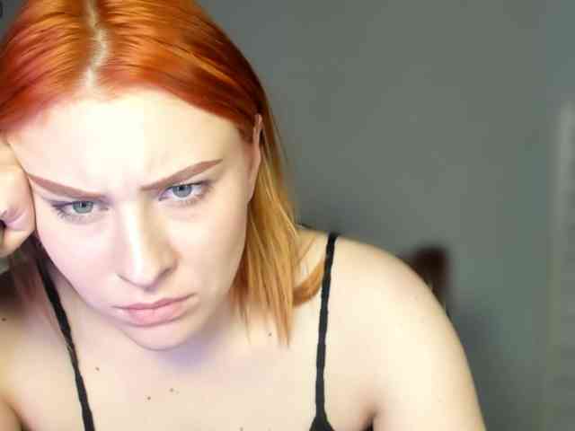 RedheadDevil webcam