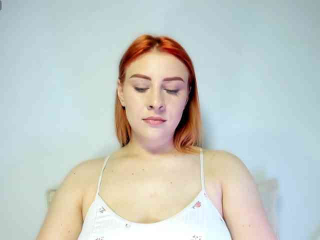 RedheadDevil webcam