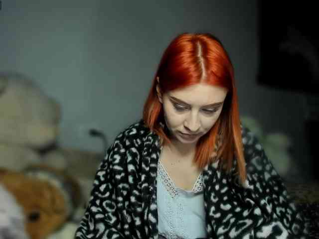 RedheadDevil webcam