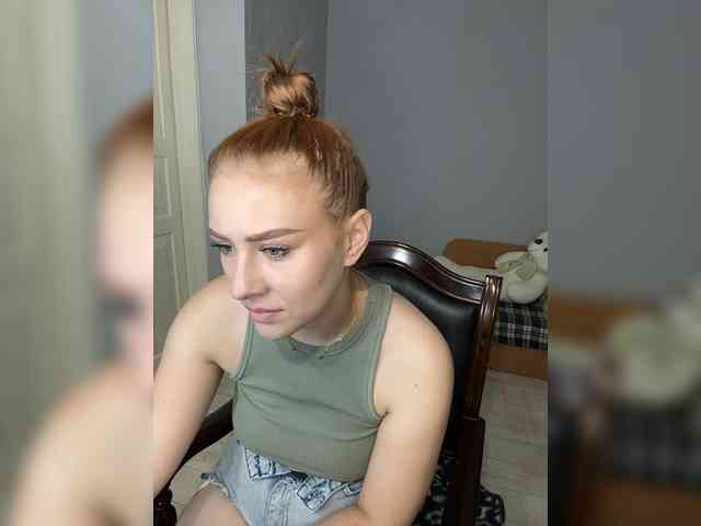 RedheadDevil webcam