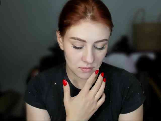 RedheadDevil webcam