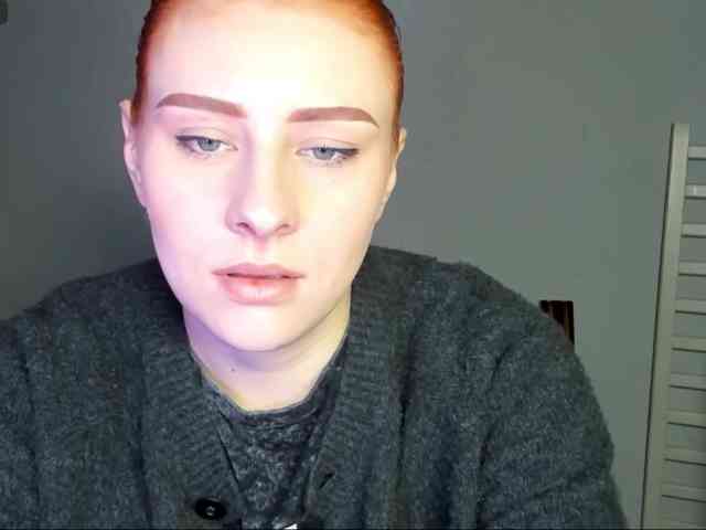 RedheadDevil webcam