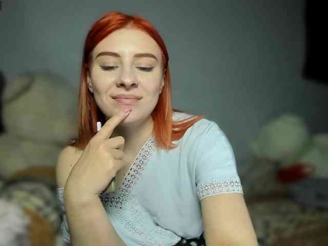 RedheadDevil webcam
