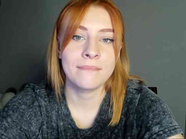 RedheadDevil webcam