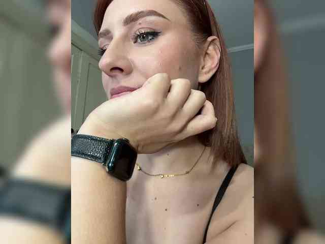 RedheadDevil webcam