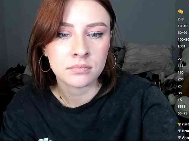 RedheadDevil webcam