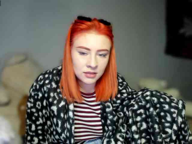 RedheadDevil webcam