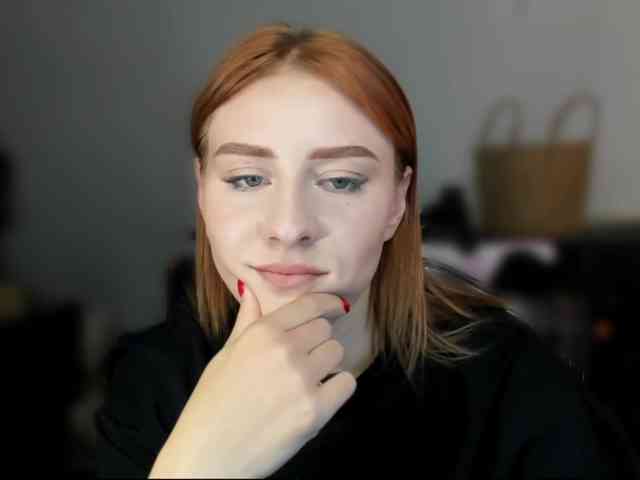 RedheadDevil webcam