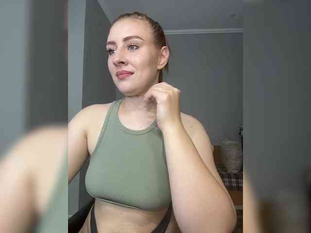 RedheadDevil webcam