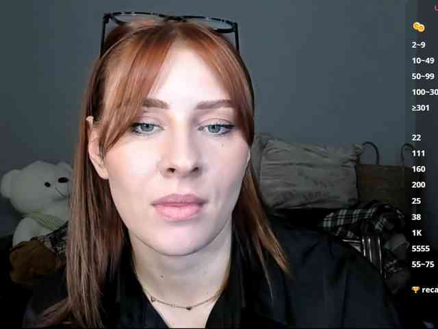 RedheadDevil webcam