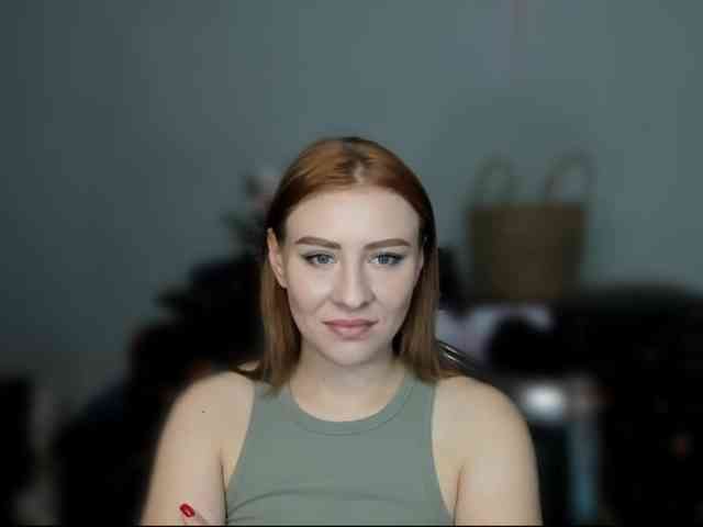 RedheadDevil webcam