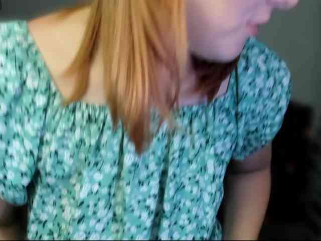 RedheadDevil webcam