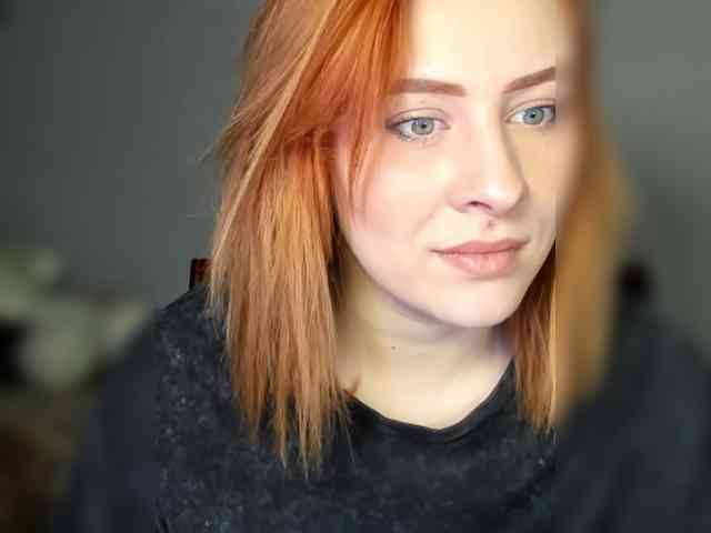 RedheadDevil webcam