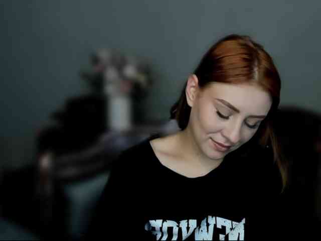 RedheadDevil webcam