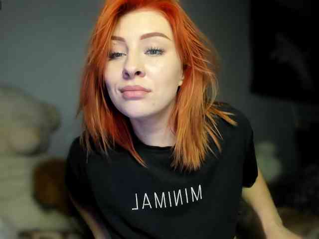 RedheadDevil webcam