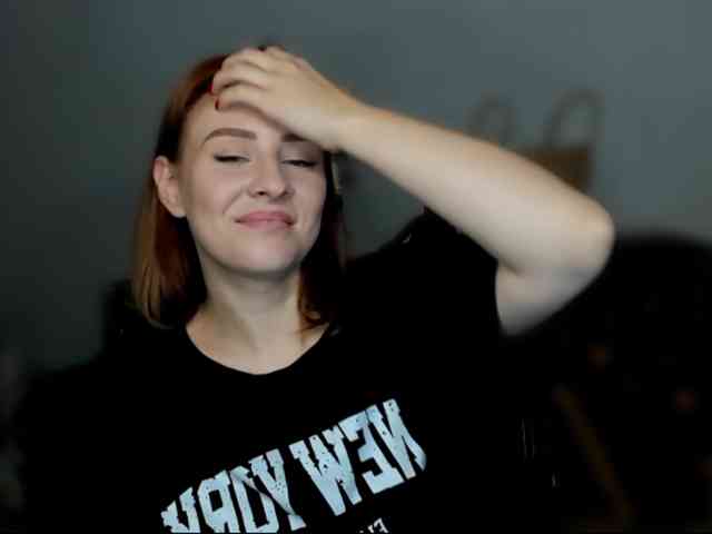 RedheadDevil webcam