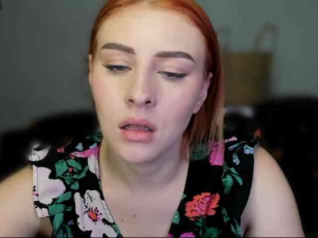 RedheadDevil webcam