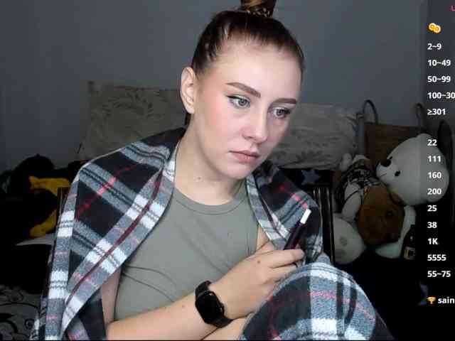 RedheadDevil webcam